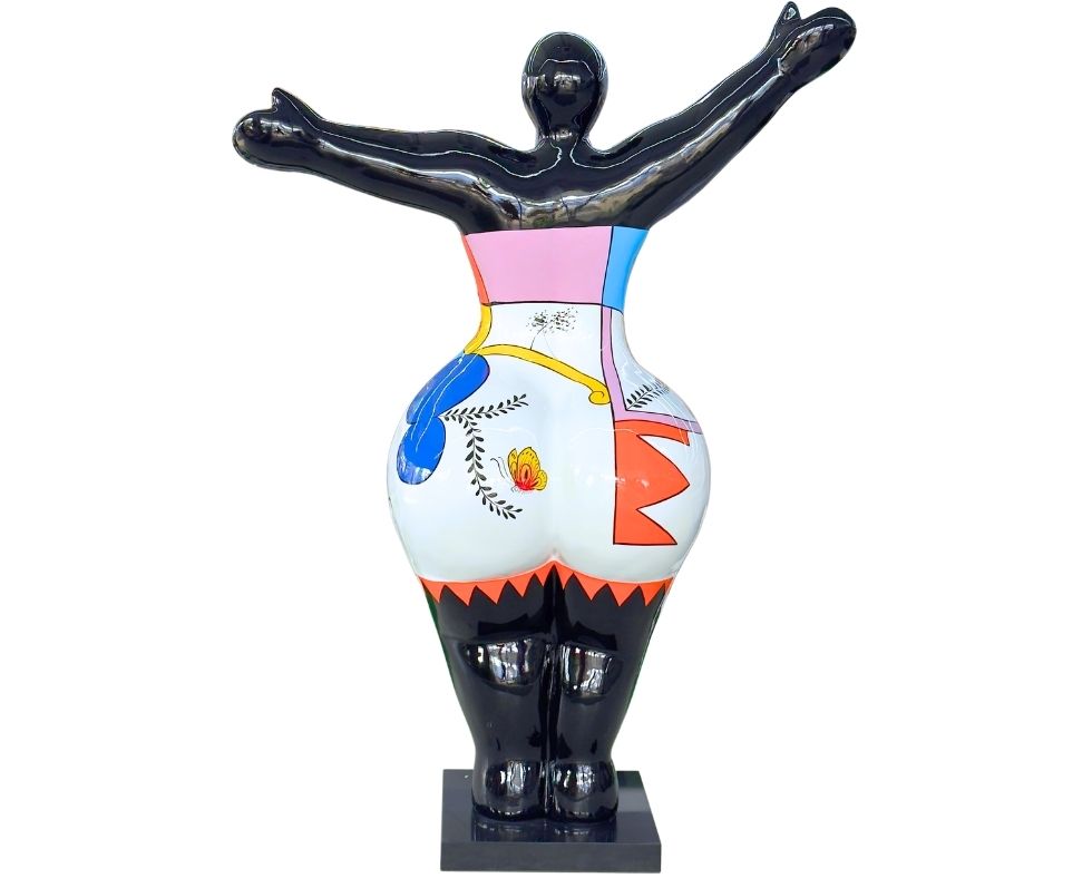 Small Fat Ladie-Fiber-Glass 129x57x180cm 49,990 (2)